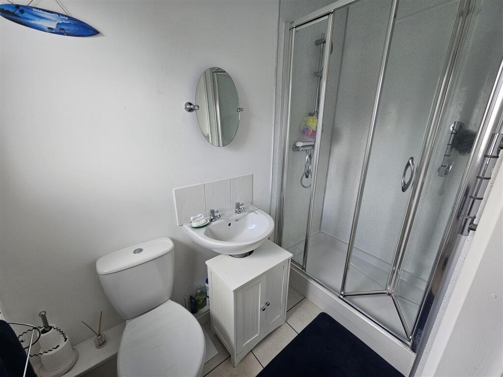 Ensuite.jpg