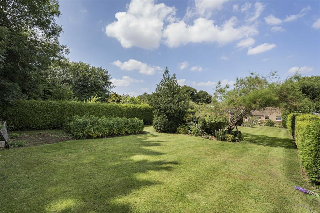 The Gables, Badby Road West