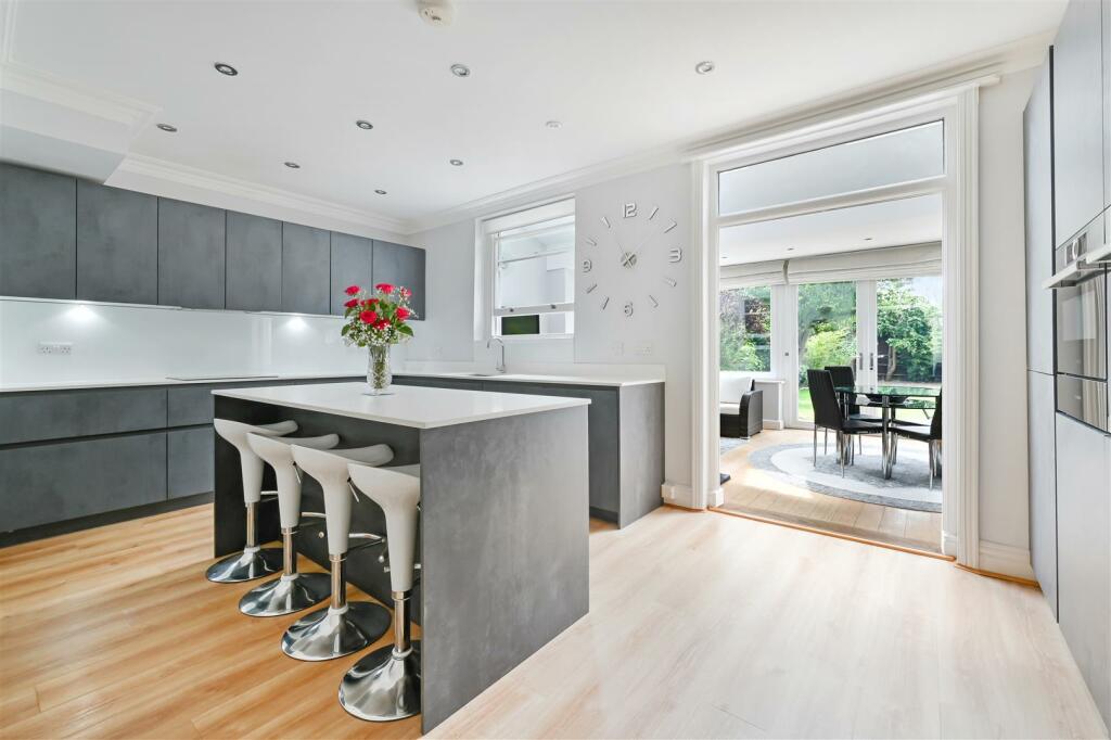 COOMBE LANE, 141-16.jpg