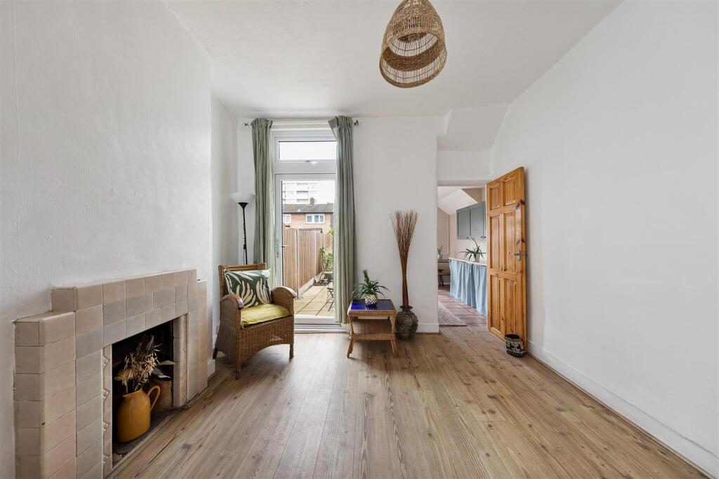 Geere Road E15