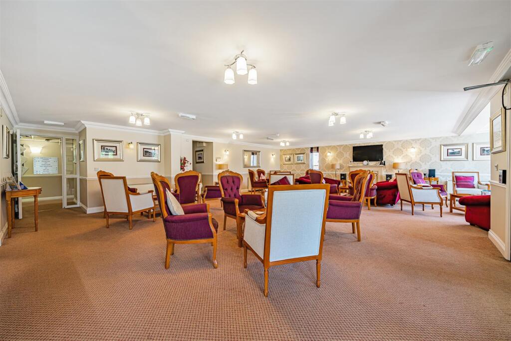 Owners Lounge - new.jpg