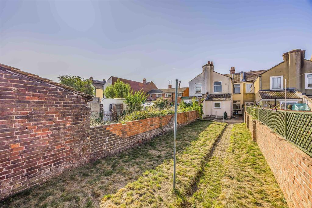 105 Powerscourt Road, Portsmouth-Small-PorticoMark