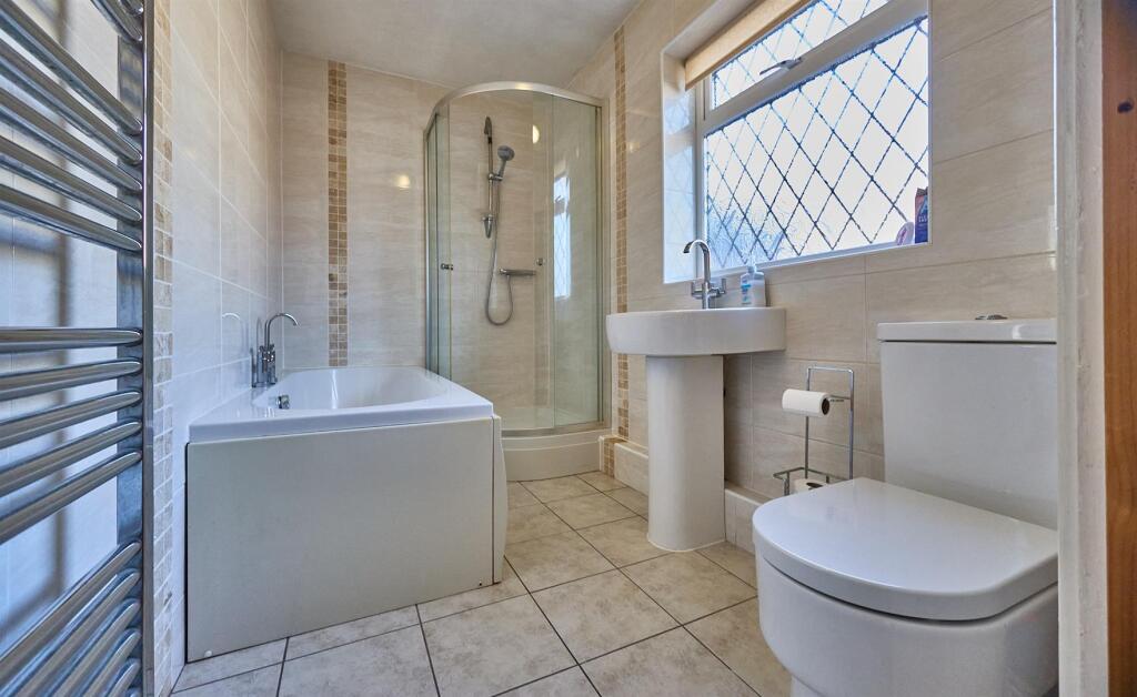 REFITTED BATHROOM TO SIDE