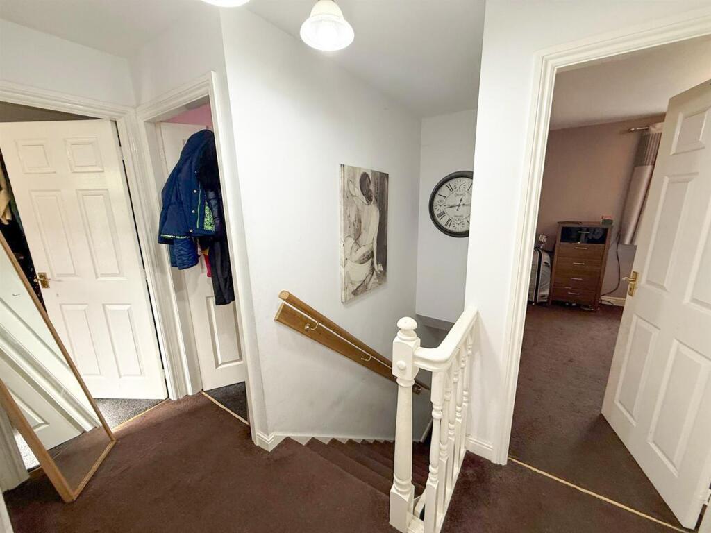 Four bed detached house, Silsden 12