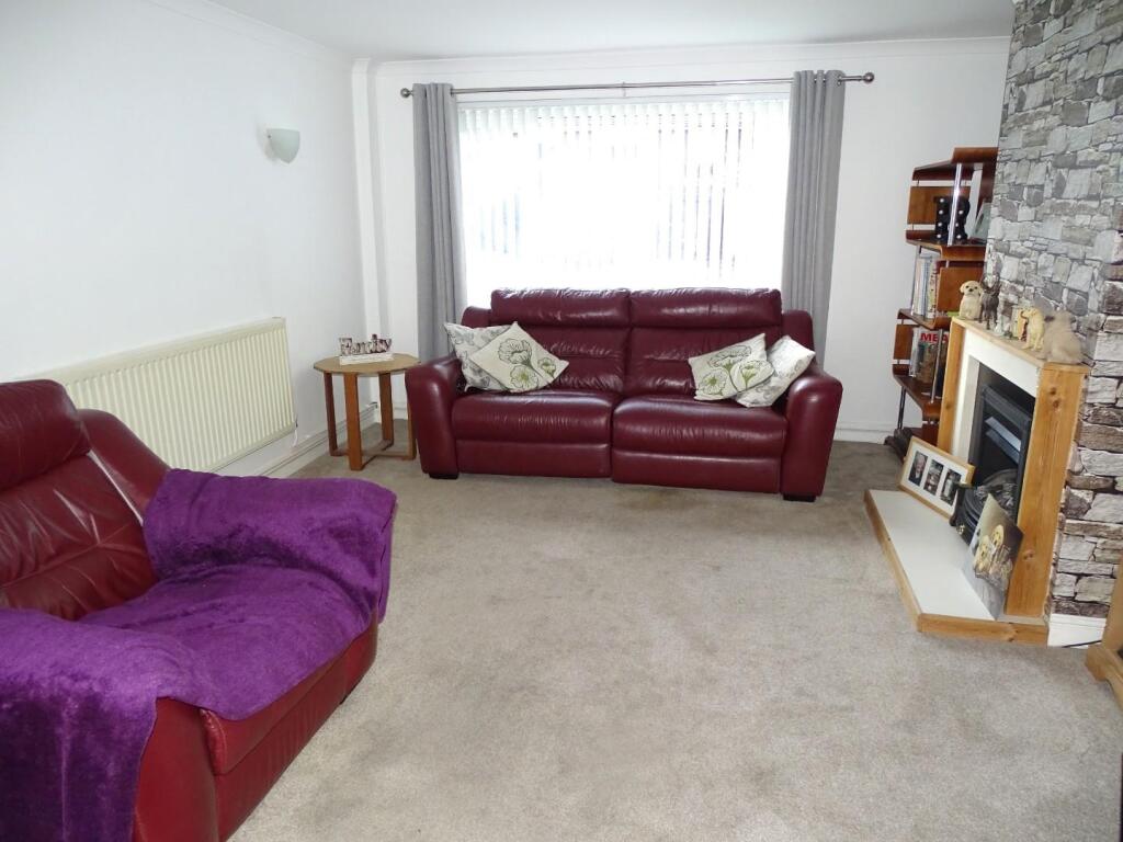 SITTING ROOM AREA