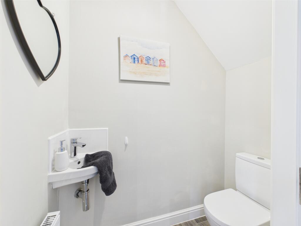 CAM04634G0-PR0034-STILL009