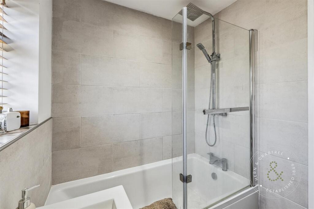 Cae Pant, Caerphilly, Hern Crabtree (12).jpg