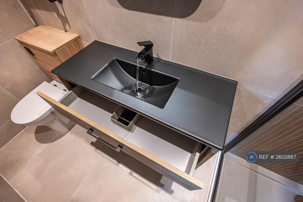 En-Suite Storage 
