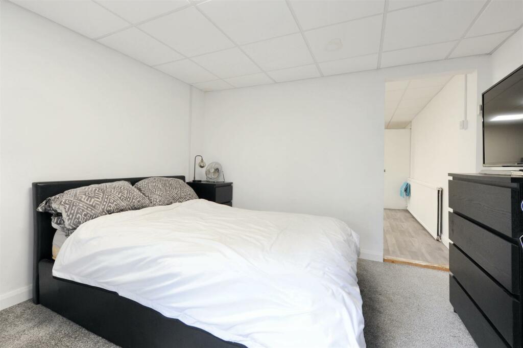 Office Room.JPG