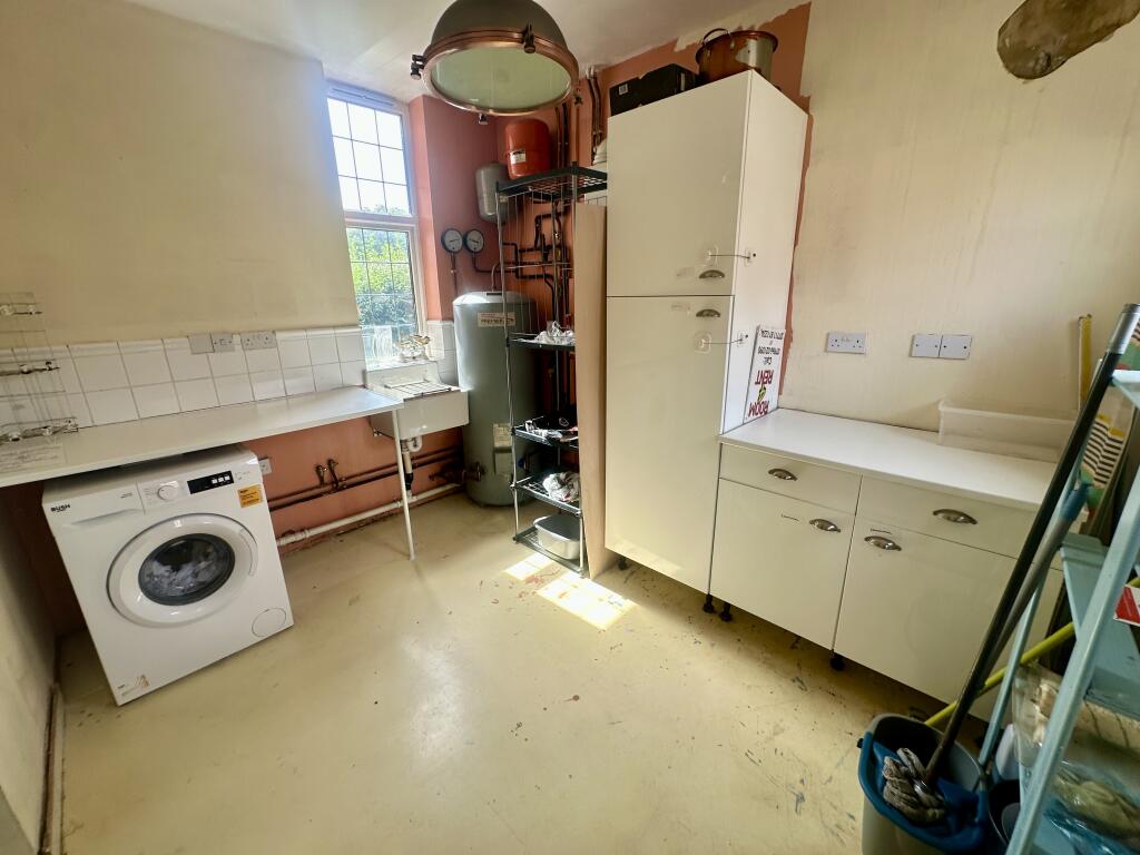 UTILITY ROOM