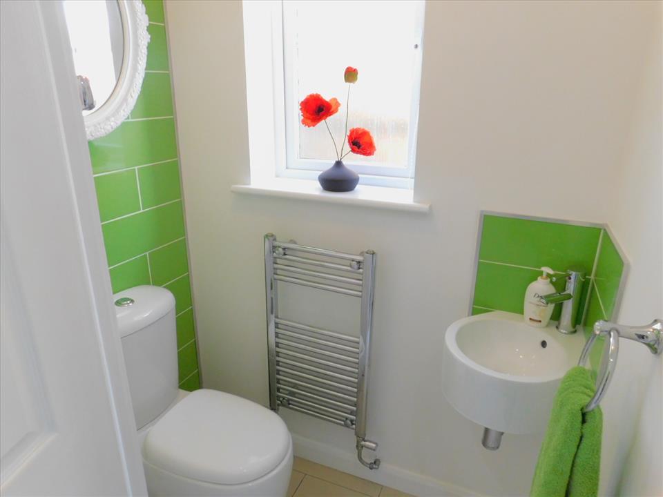 CLOAKROOM/W.C