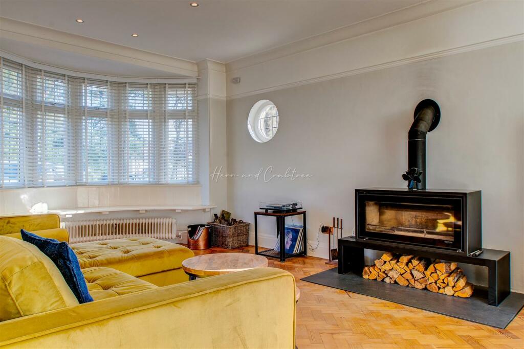 Holybush Road, Cyncoed, HernCrabtree (23).jpg