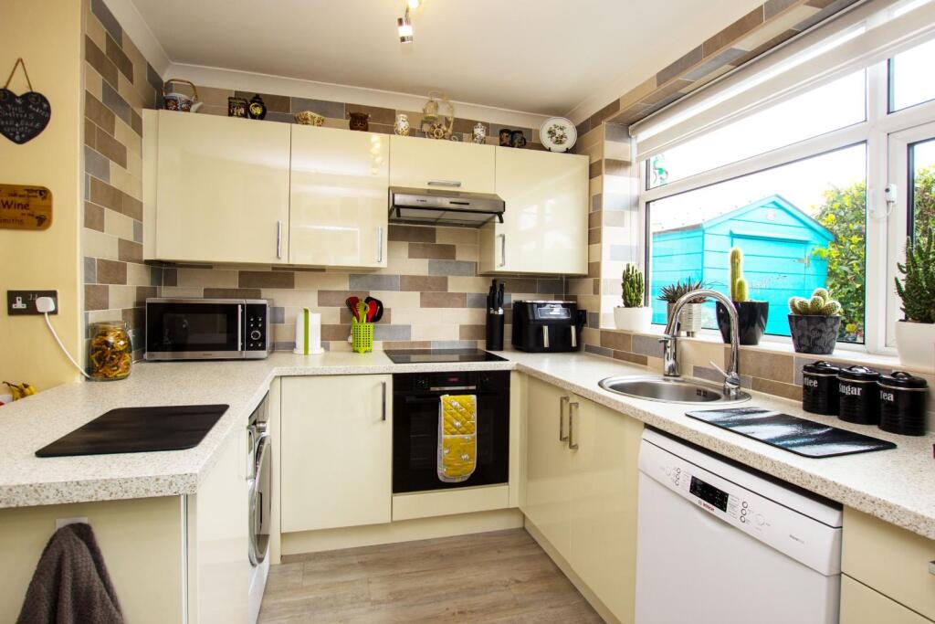 Hazel Avenue (4).jpg