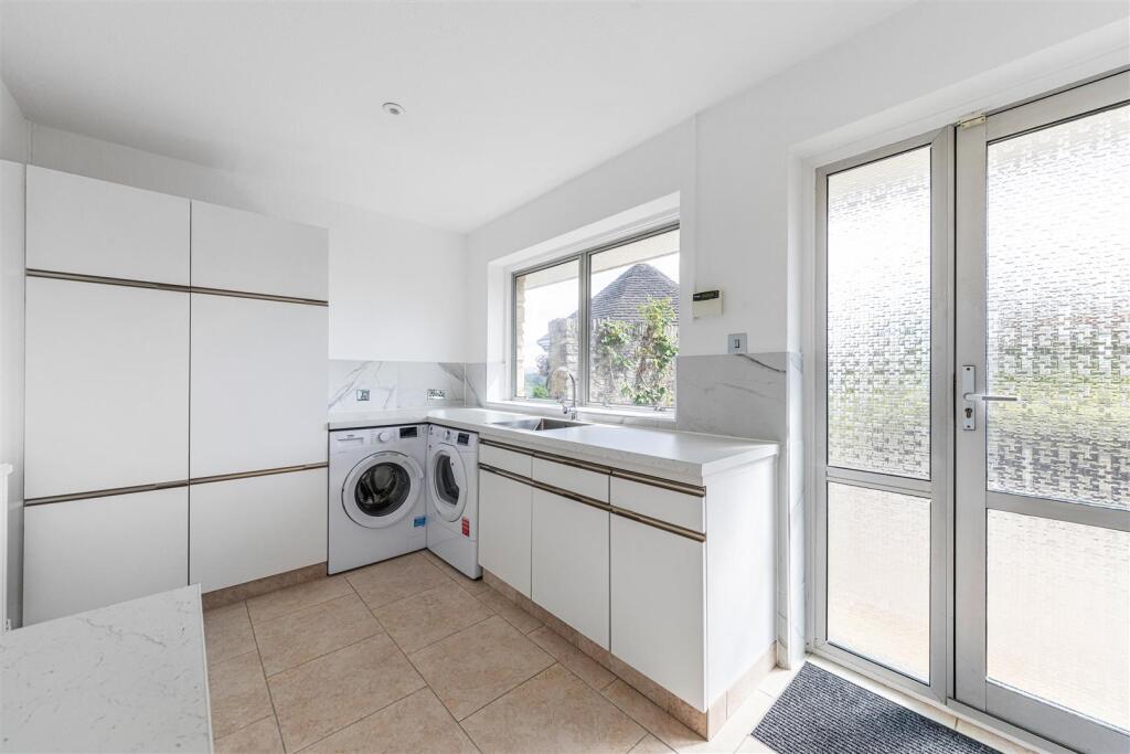 Waverley Court Farm, Monks Walk Farnham, Surrey, G