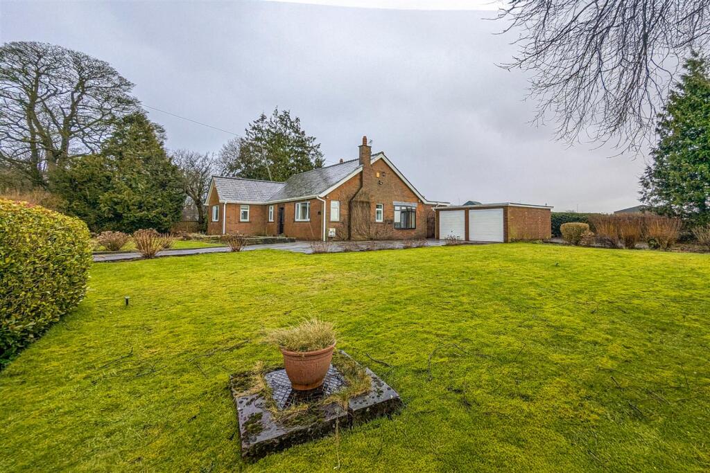 higherfields back lane standish -16.jpg