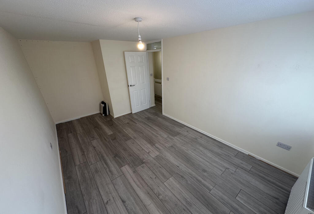 Main bedroom 2