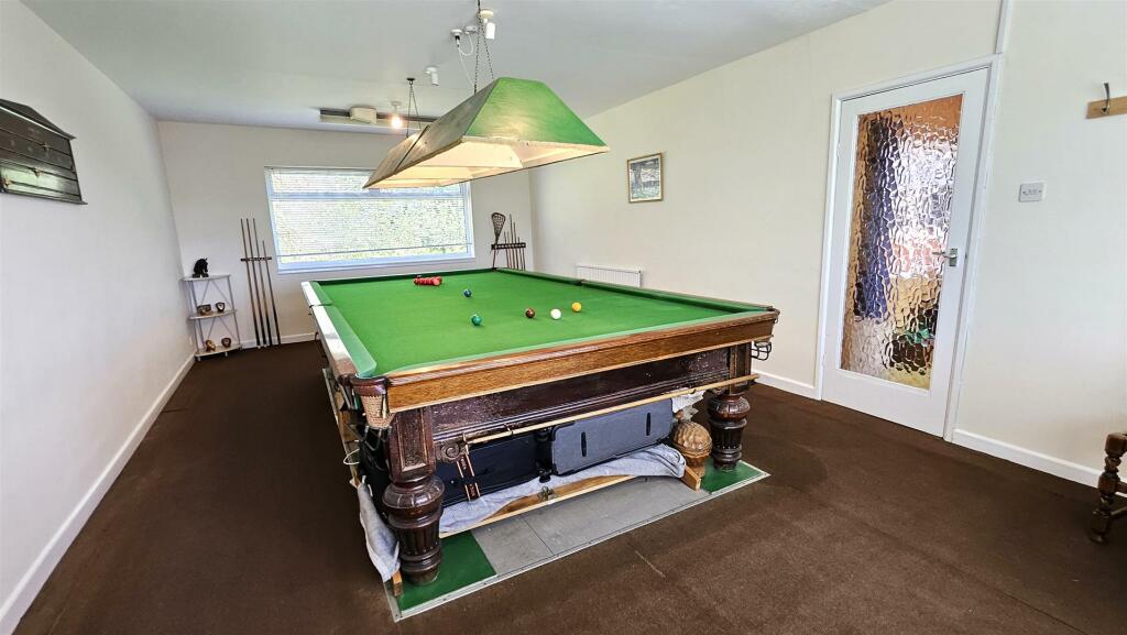 Games Room 2.jpg