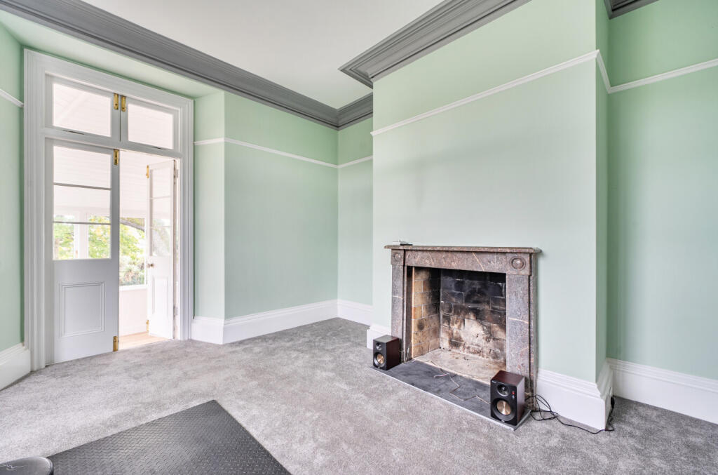 1371578-14-68f793...