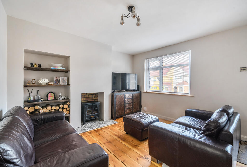 1372311-6-68f8ba4...