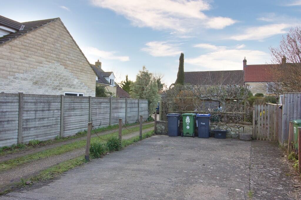 86 corsham rd16