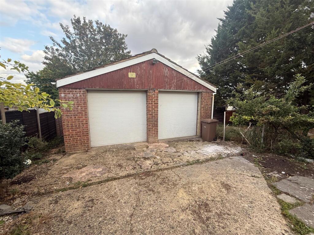 Large Detached Double Garage