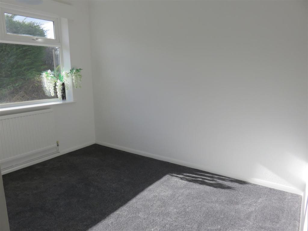 bed 2.JPG