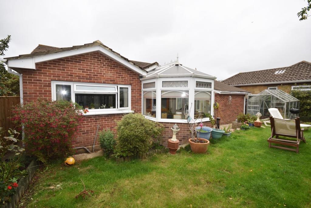 REAR AND GARDEN.JPG