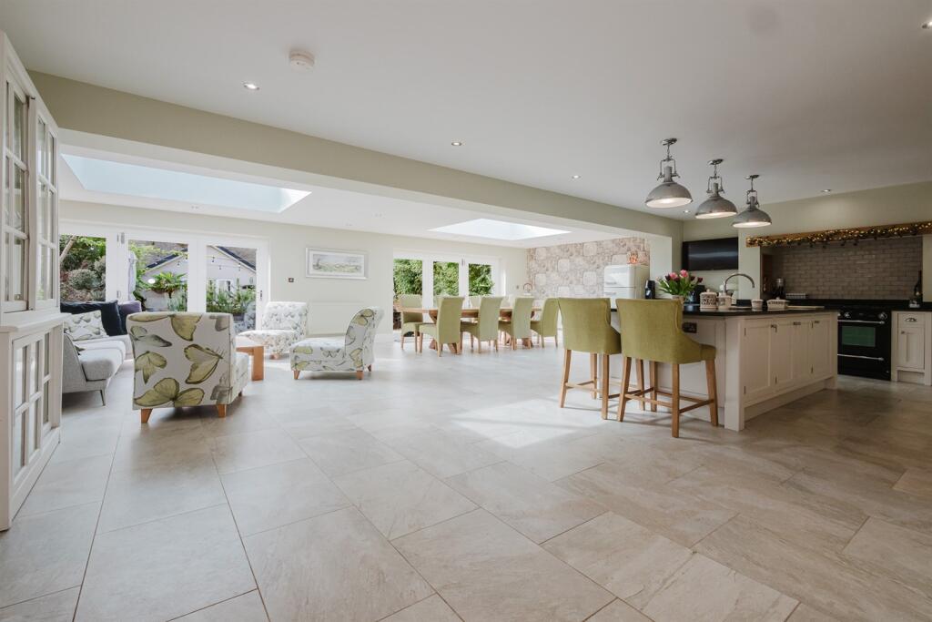 Open Plan Living Din