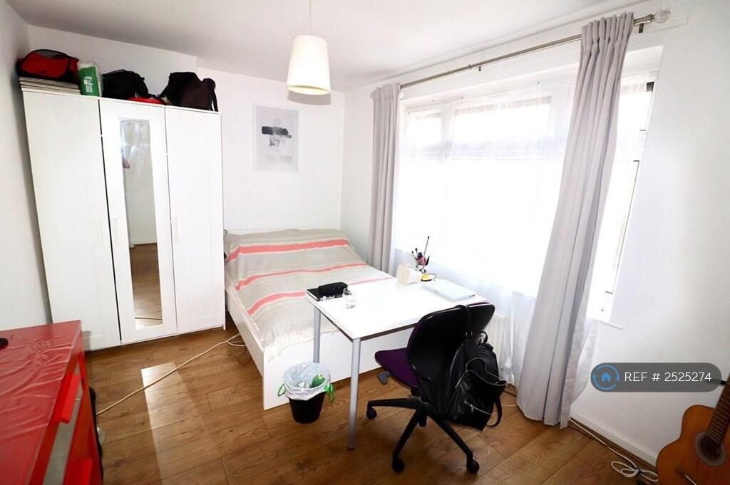 Large Double Bed Room