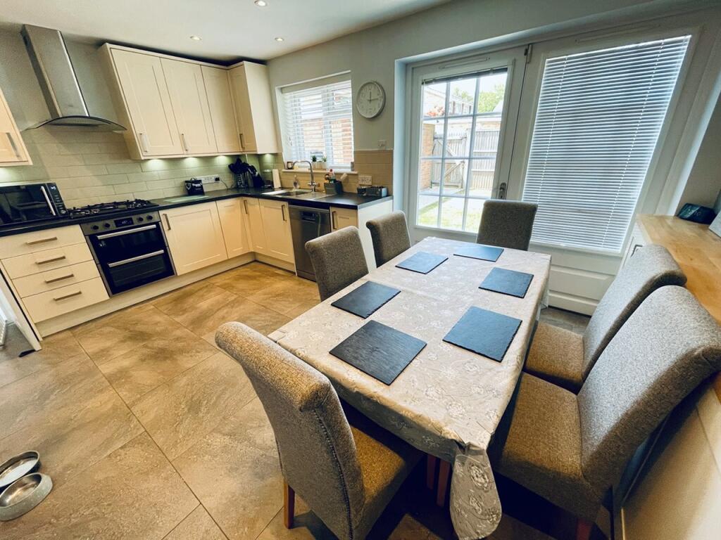 Kitchen/Breakfast Room