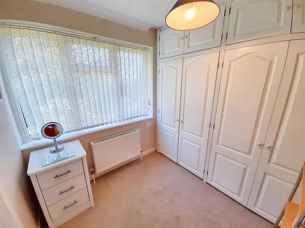 Bedroom 2 dressing area new.jpg