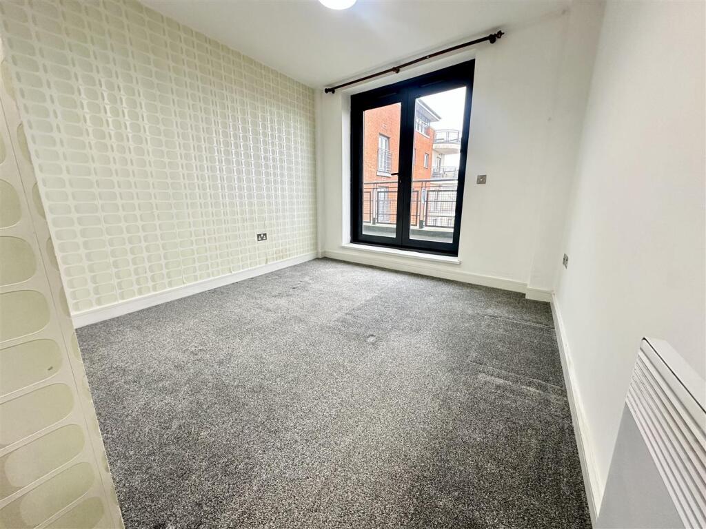 bedroom 1.jpeg