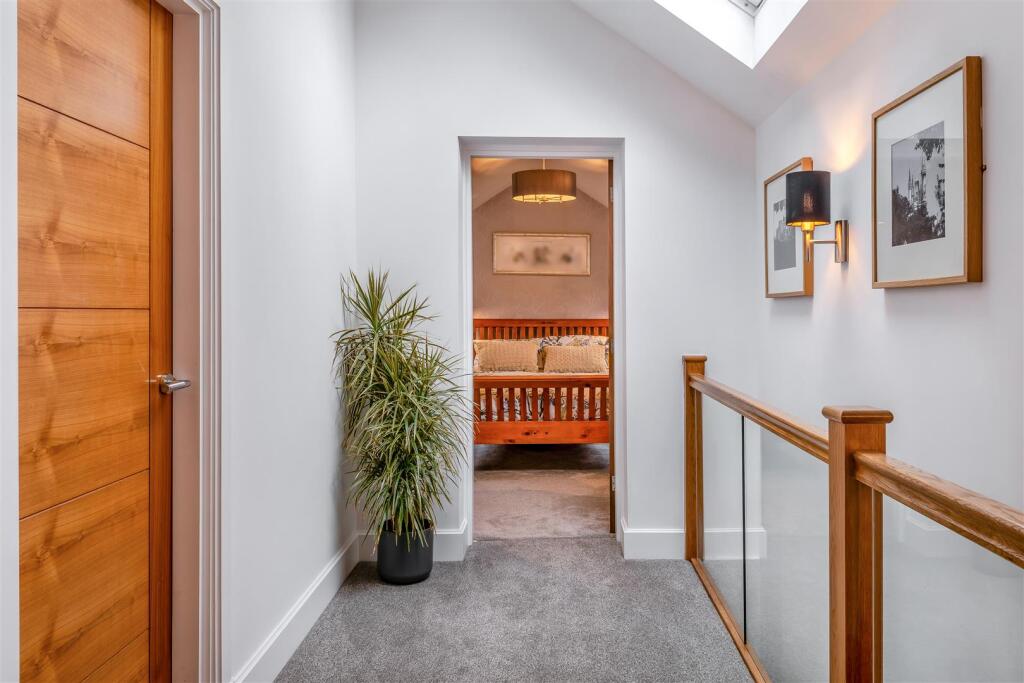 8647547-interior03.jpg