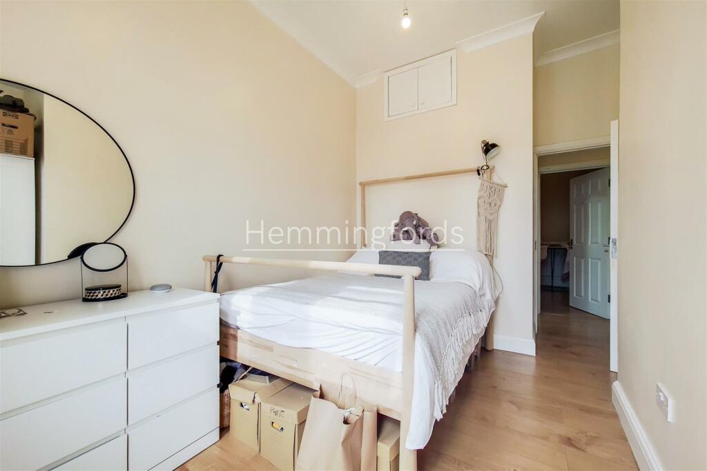 3_Main Bedroom-0.jpg