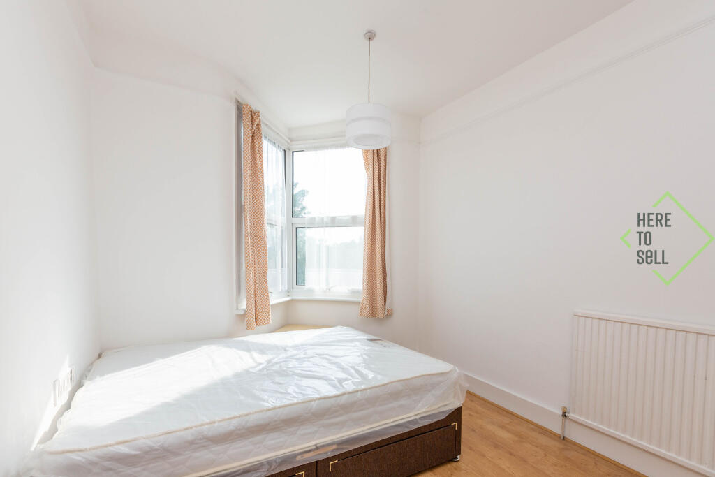 10 Hillside Avenue, N11 3DE-21