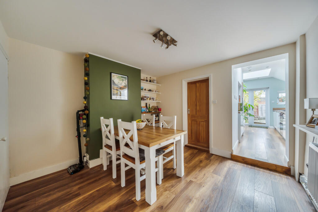 1376303-14-690b31...