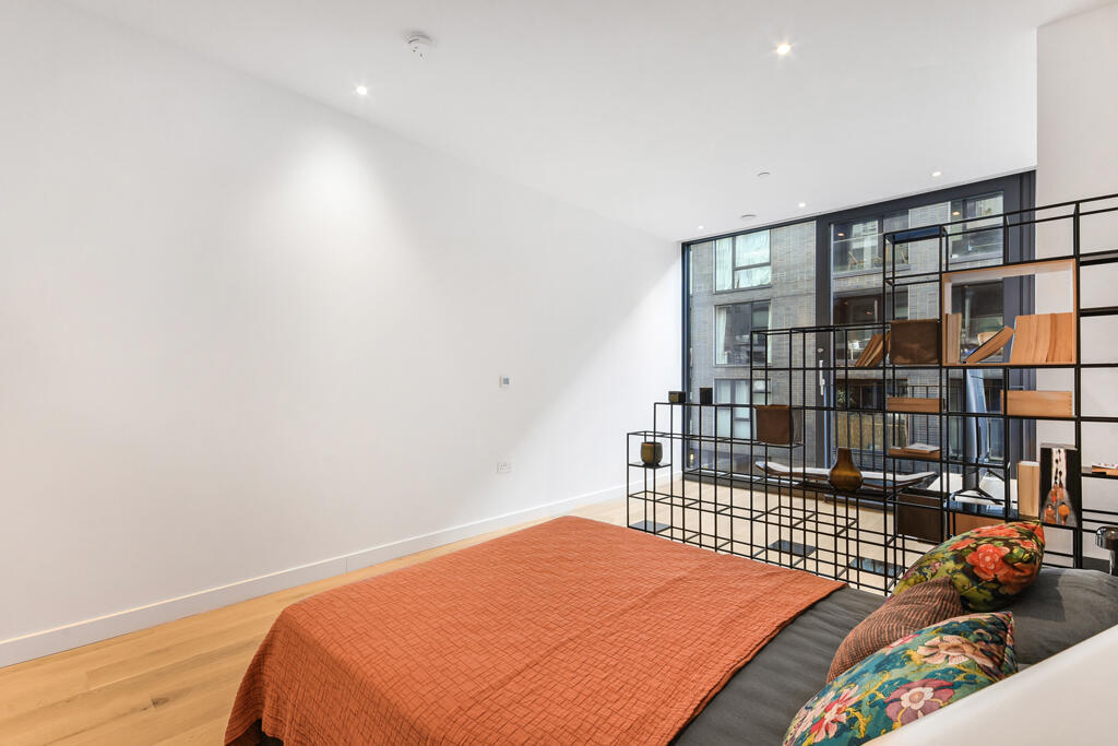 N1.10- Studio pics (4).jpg