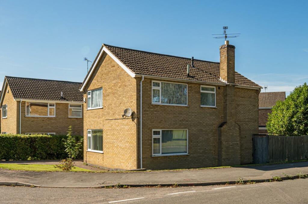 2 Rowan Drive, Lutterworth