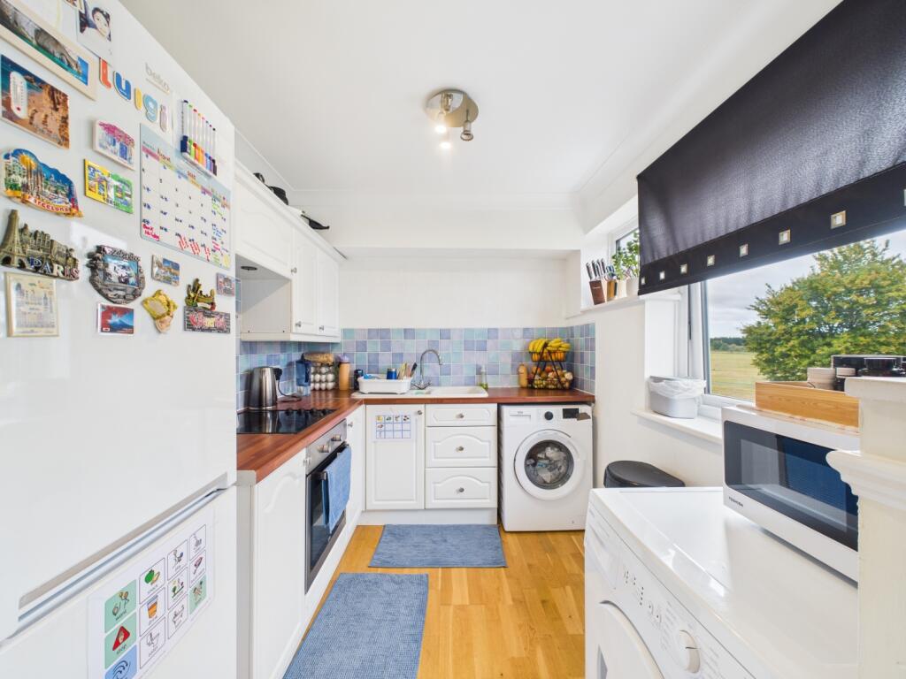 CAM02023G0-PR0168-STILL001