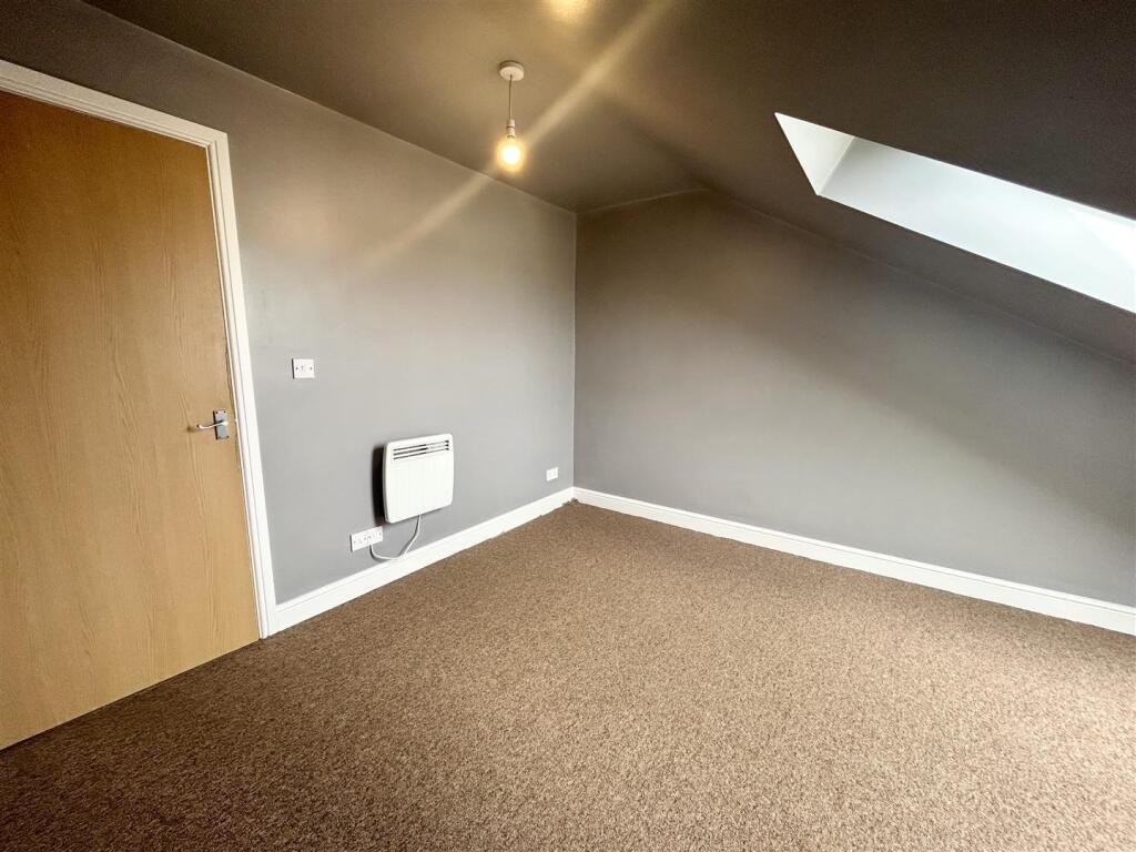 Bedroom 2.jpeg
