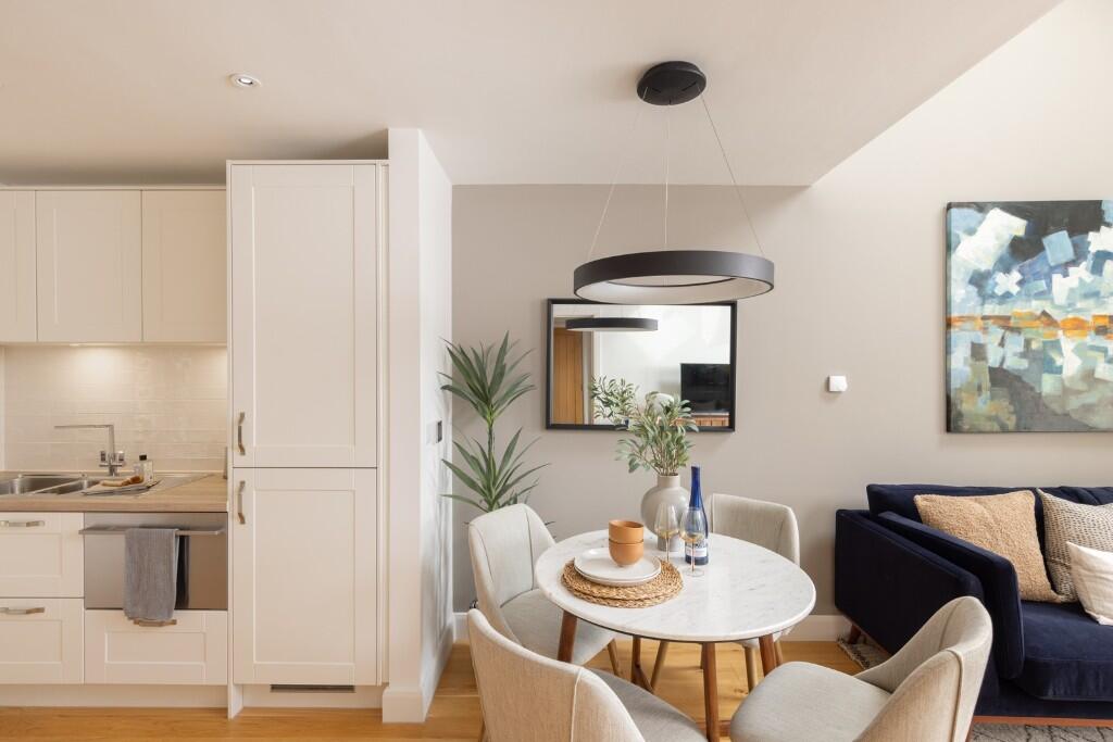 Kitchen/Dining