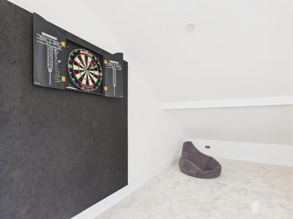 Bedroom 6 - Games Room