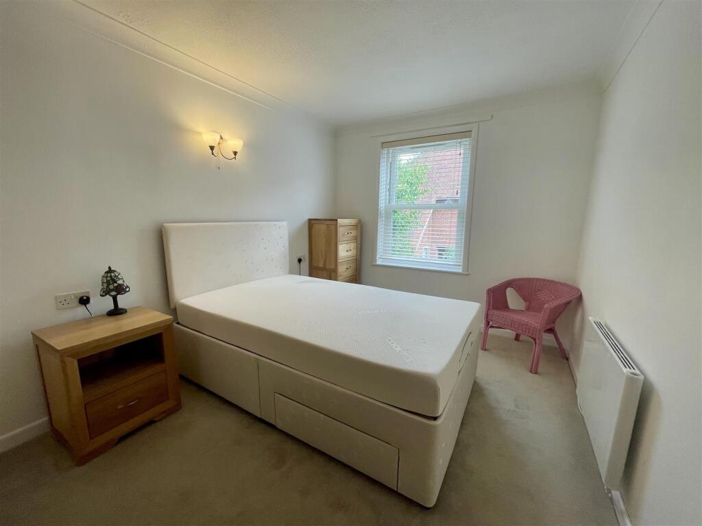 Bedroom.jpg