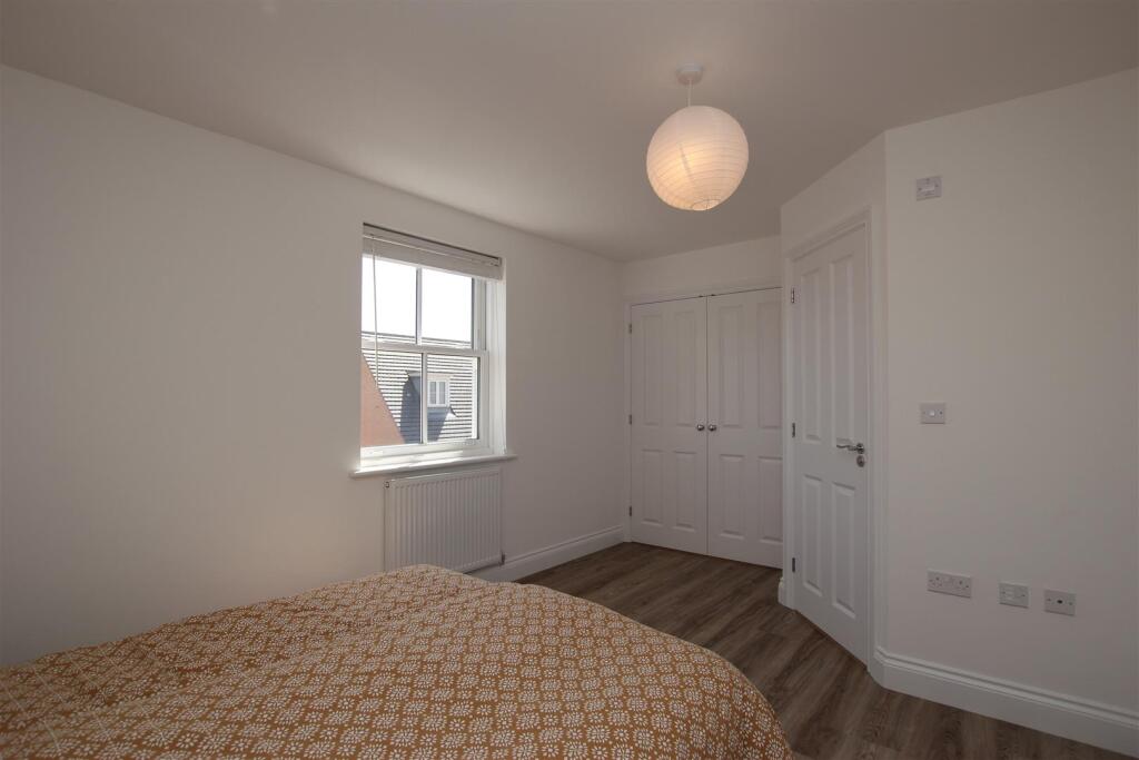 bedroom3.JPG
