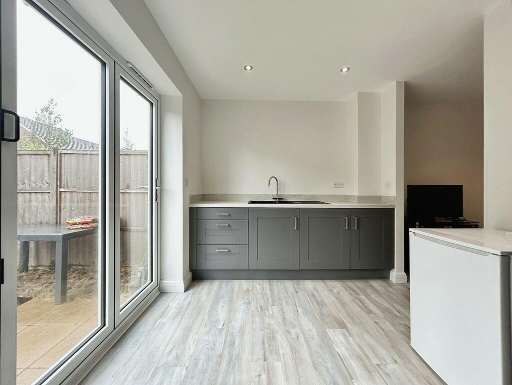 9a25a0b4-image_pi...