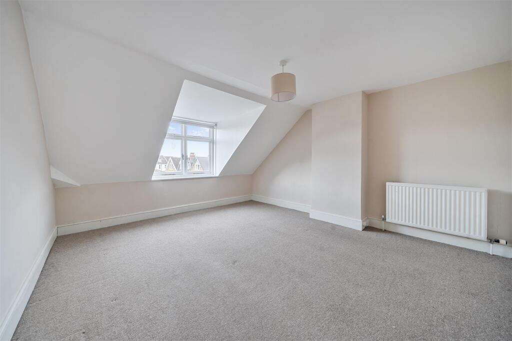 Bedroom 3.jpg