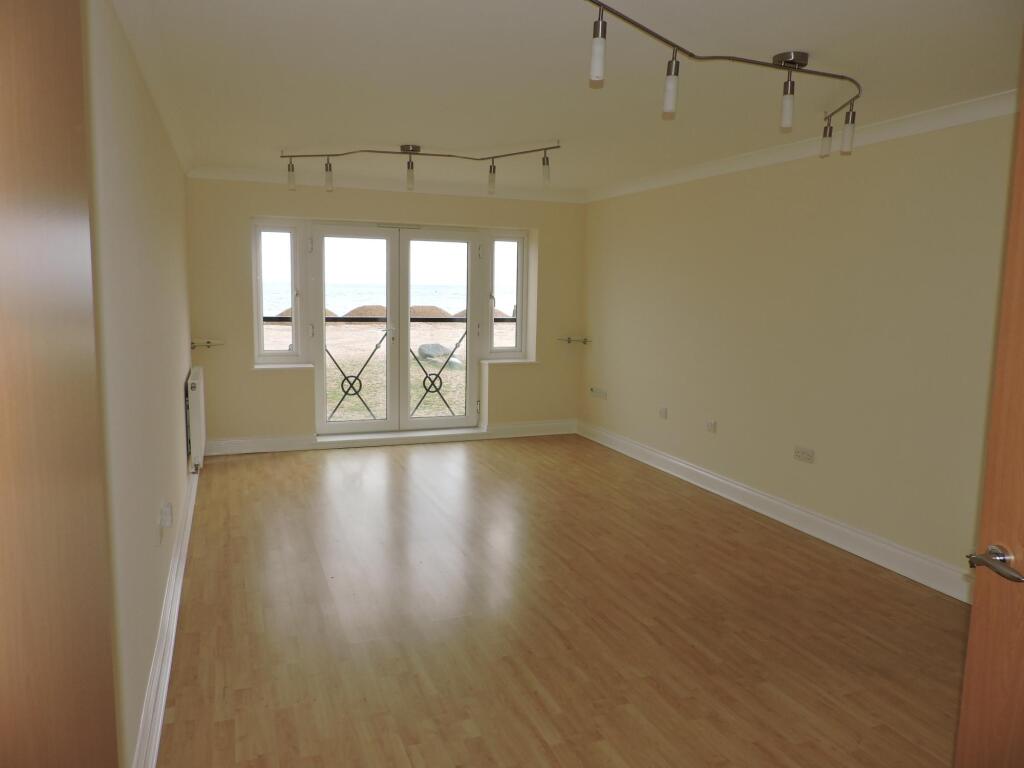 Living/dining room