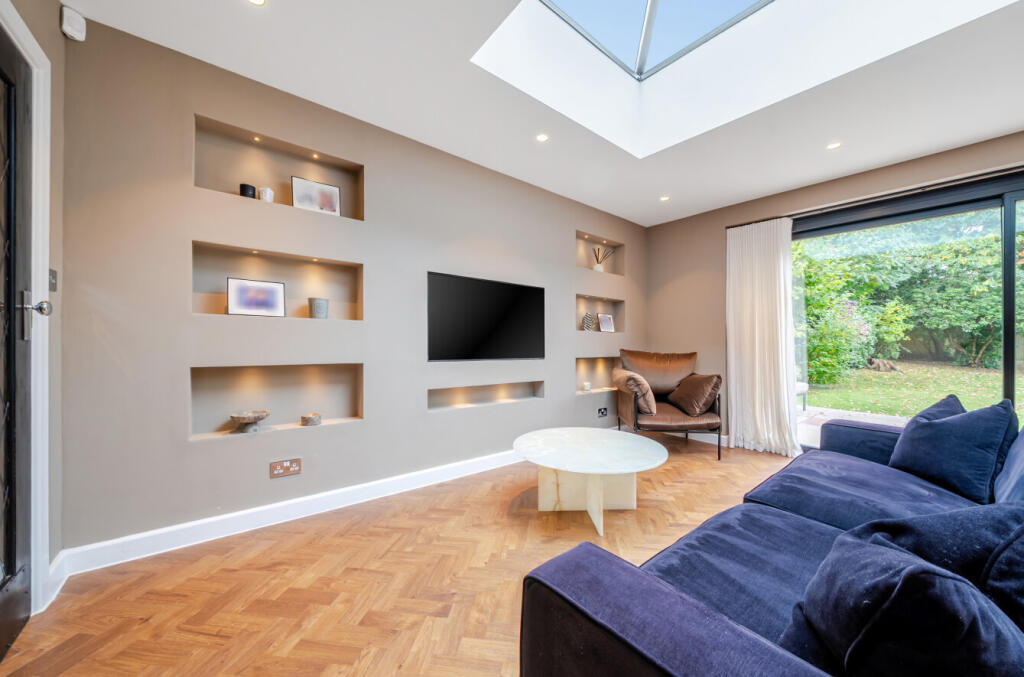 1360972-17-68e619...