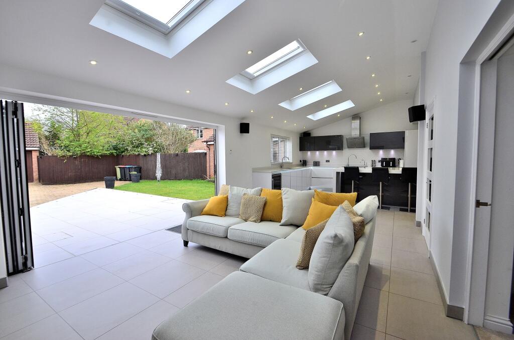 Kitchen/Breakfast/Family Room