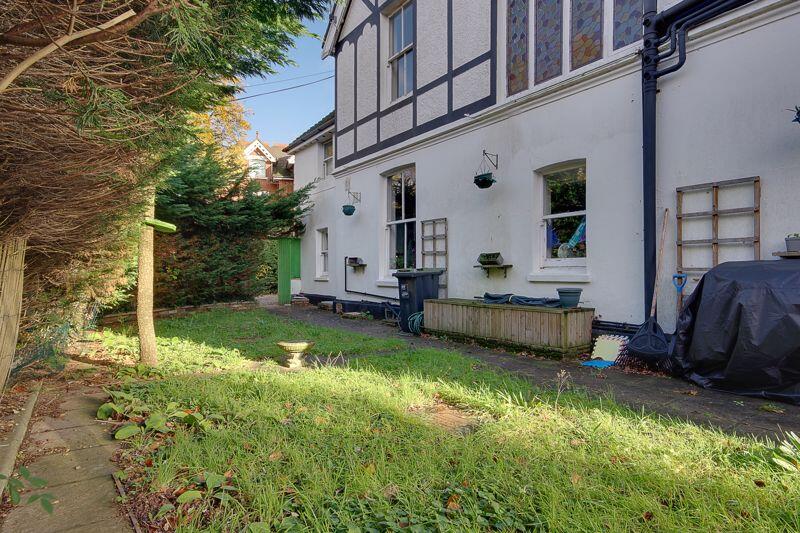 Private Patio/Garden